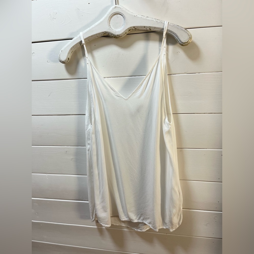 MAJE Paris – White V-Neck Camisole (Estimated Size 40 ) - Picture 5 of 11